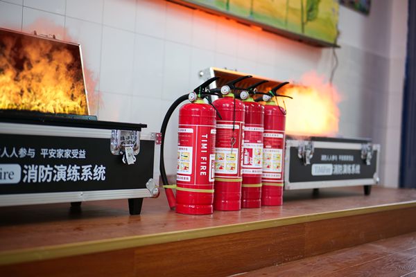 灭火设备：革新消防安全培训的科技利器九游会J9入口TiMiFire模拟(图2)