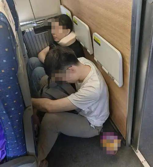 身份被扒有车有房当老板真实目的疑曝光ag九游会登录四娃妈投诉补票后续：(图15)